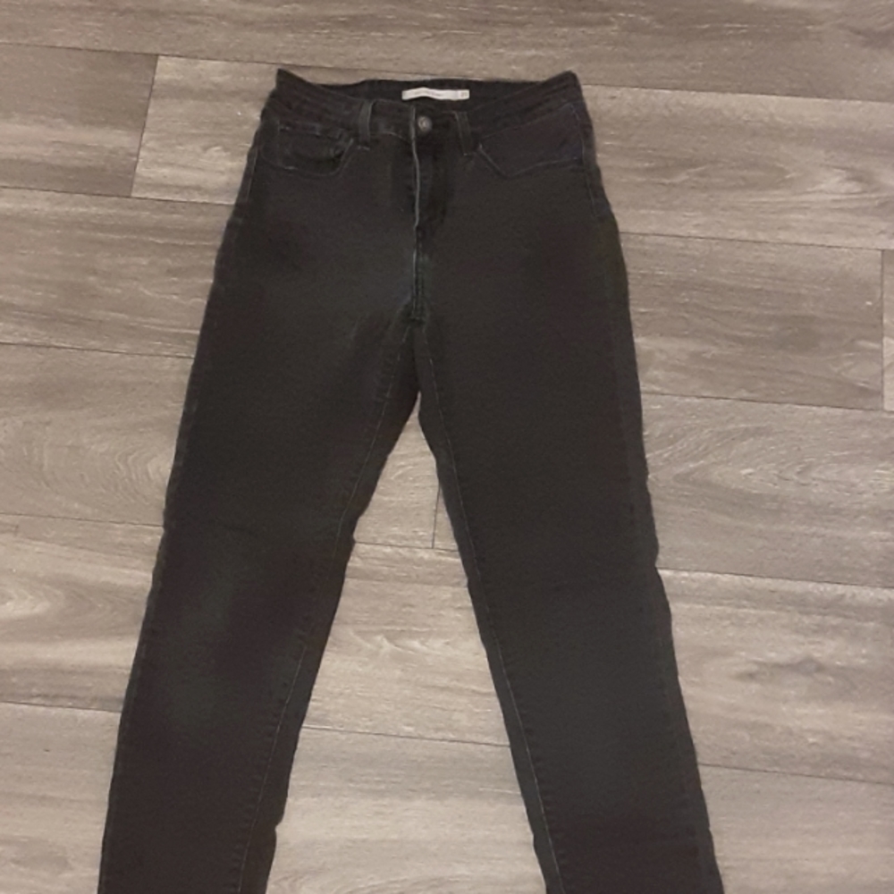 Levi's size 25 Black High Rise Skinny Jeans